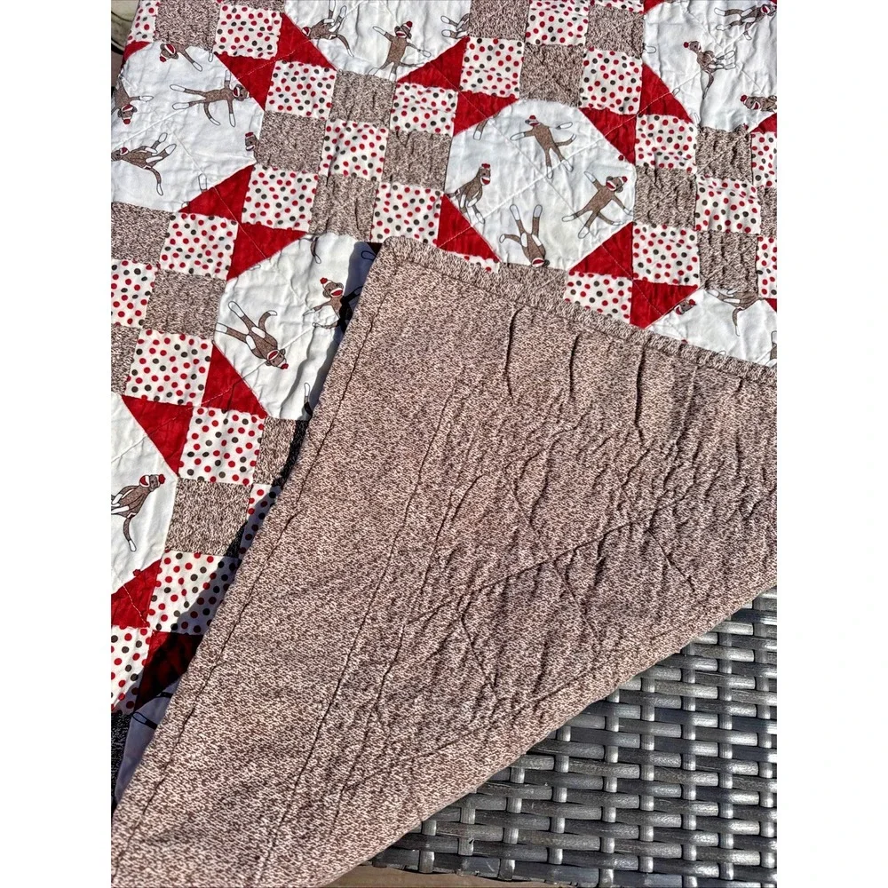 Handmade Sock Monkey/Polka‎ Dot, Square In Square Quilt 35